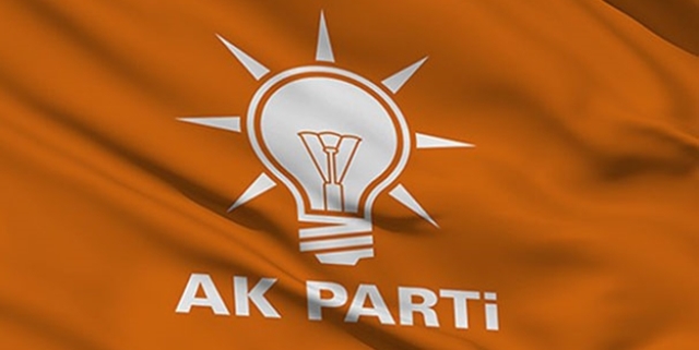 AK PARTİ İLÇE BAŞKANLARI GÖREVDEN ALINDI